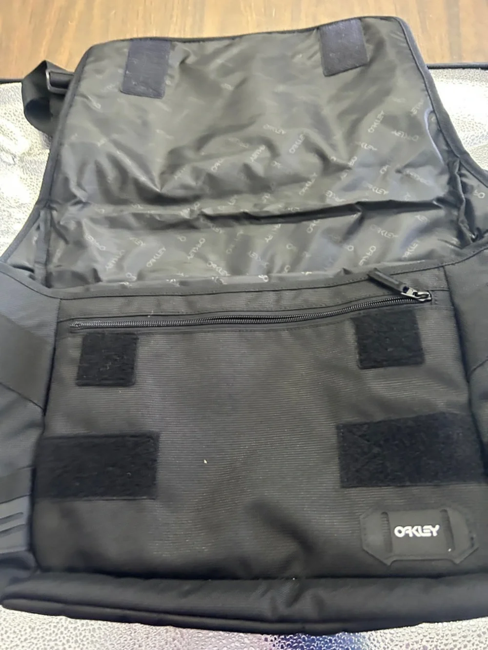Oakley Black Steel Club Messenger Bag with Shoulder Strap
